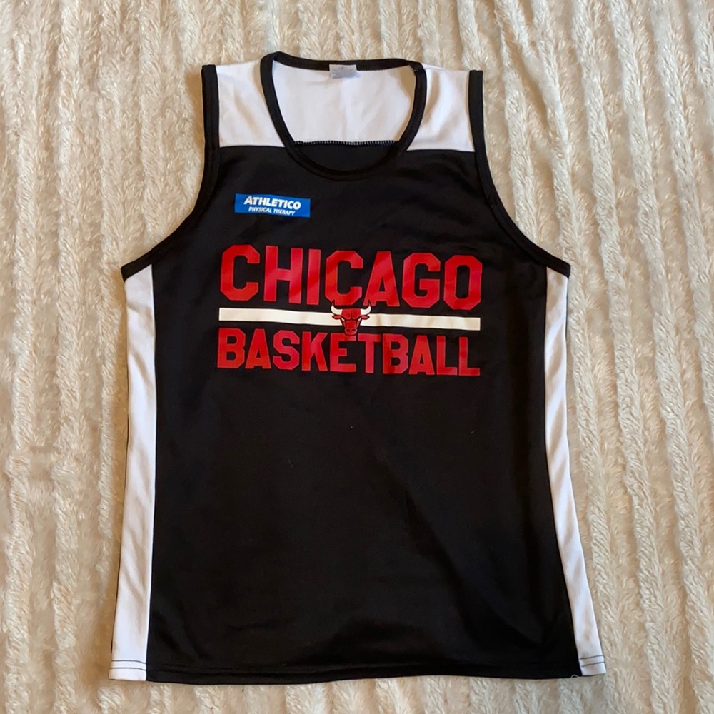Chicago bulls jersey size large tank top work out gear